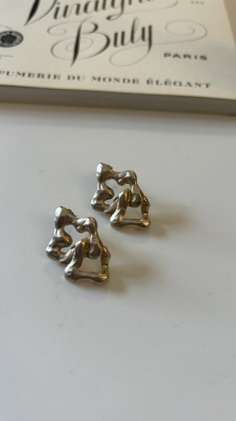 画像1: Sea'ds mara    Nature motif small earring　イヤリング　 25A3-43E (1)